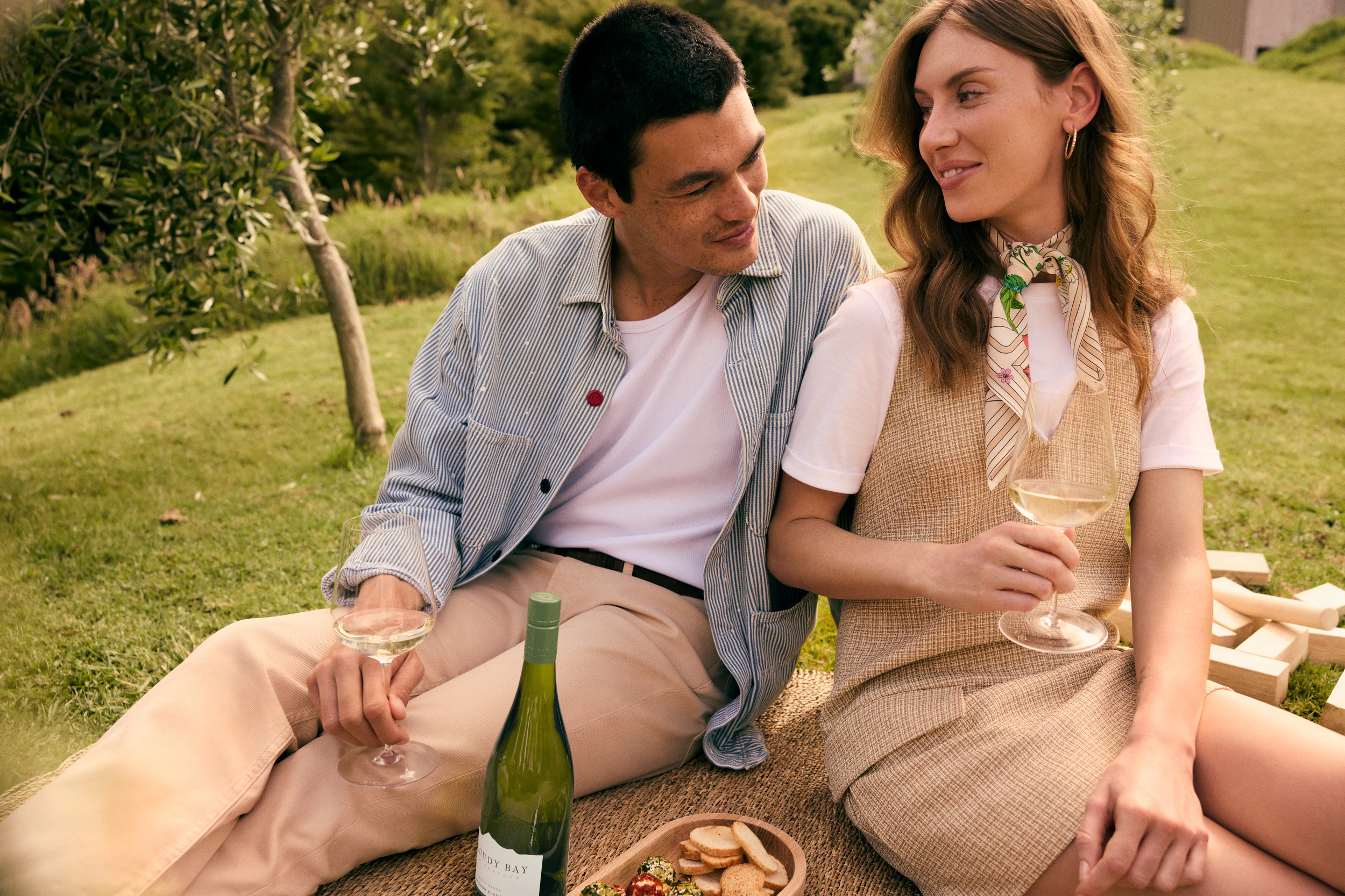 The Collective Force - Cloudy Bay Best Served Together