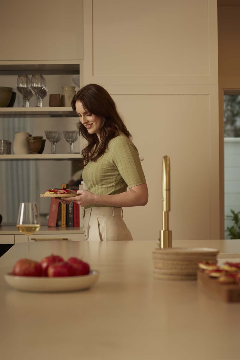 The Collective Force - Envy Apples