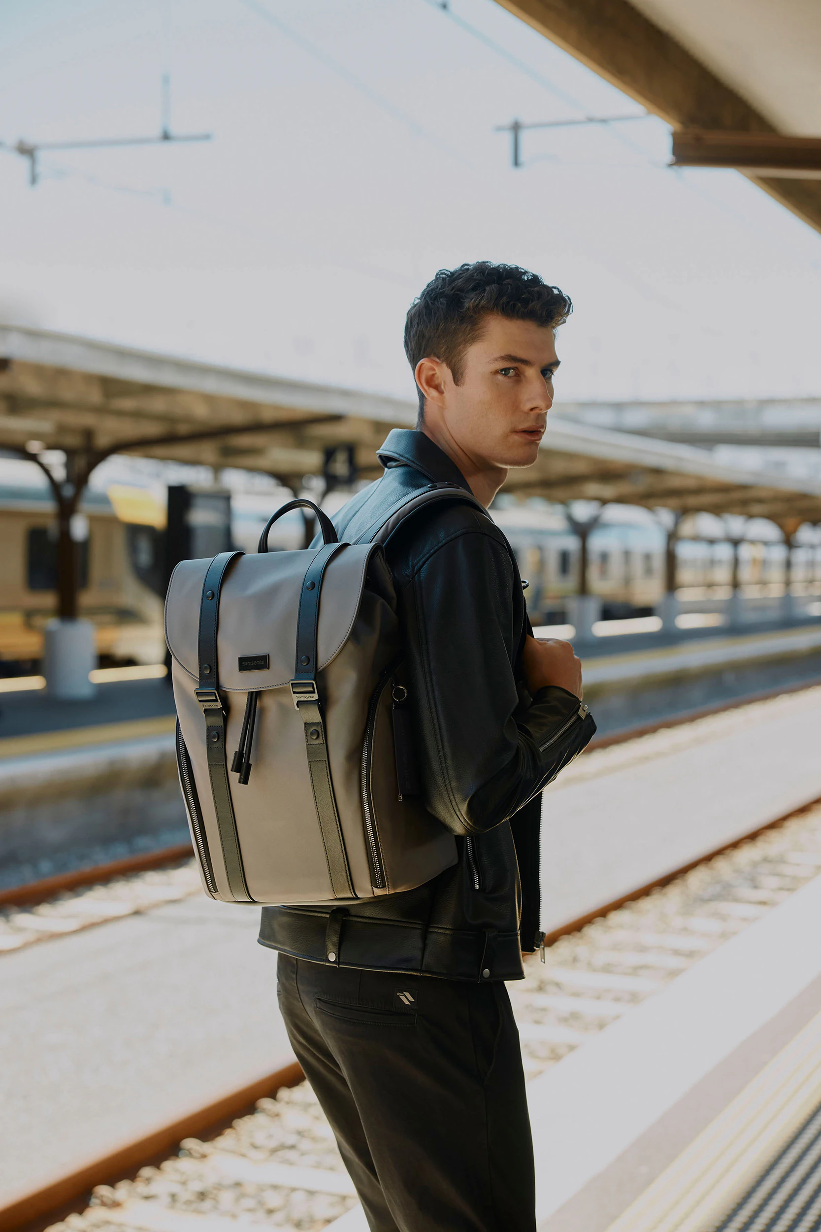 The Collective Force - Samsonite FW23