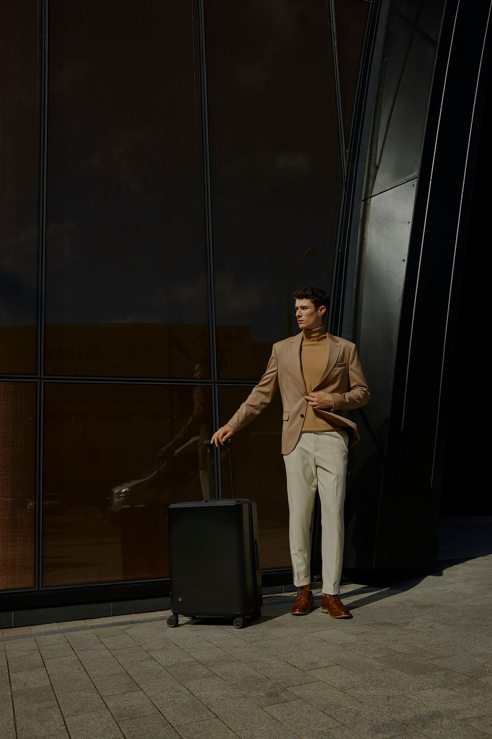 The Collective Force - Samsonite FW23