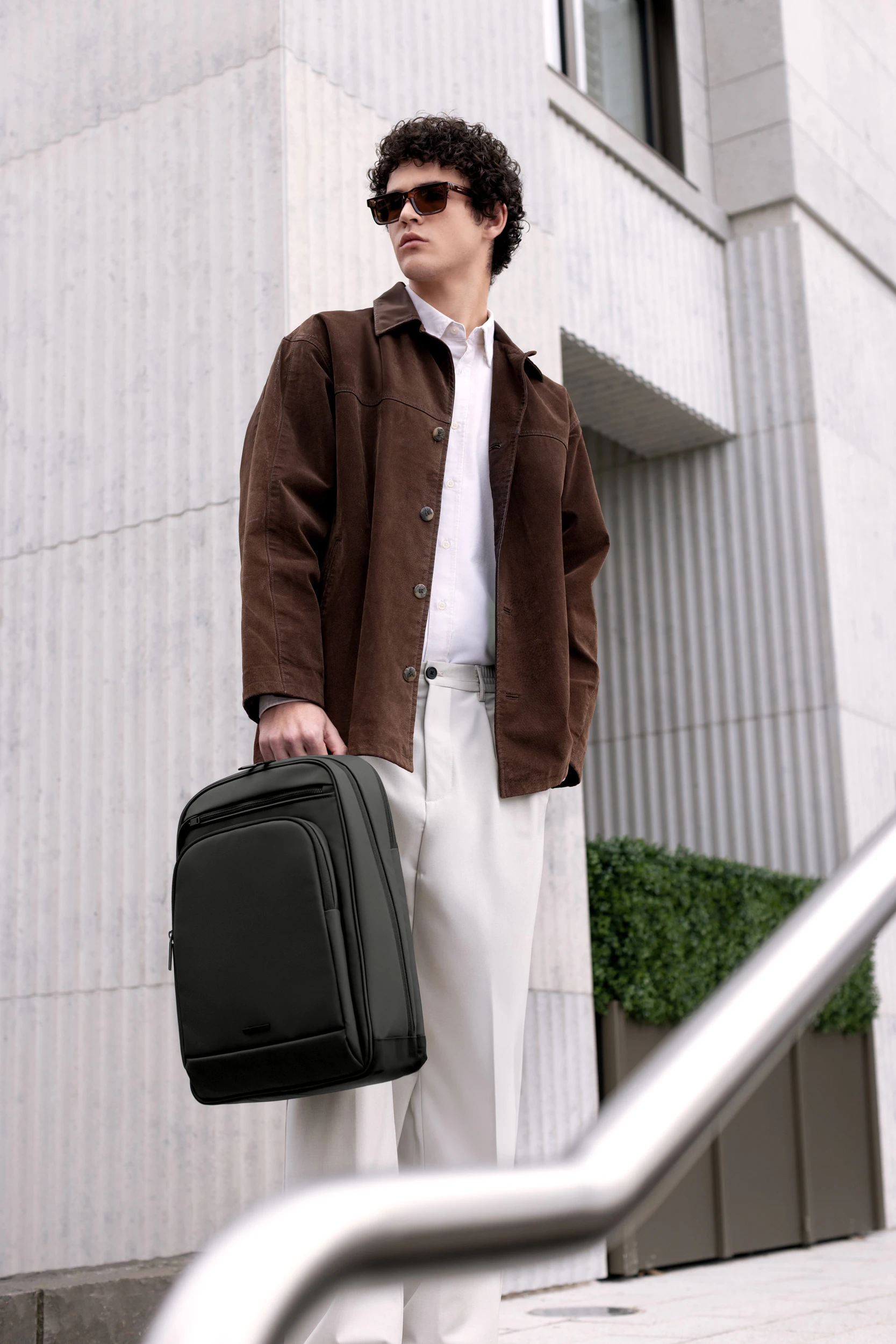 The Collective Force - Samsonite Red FW25