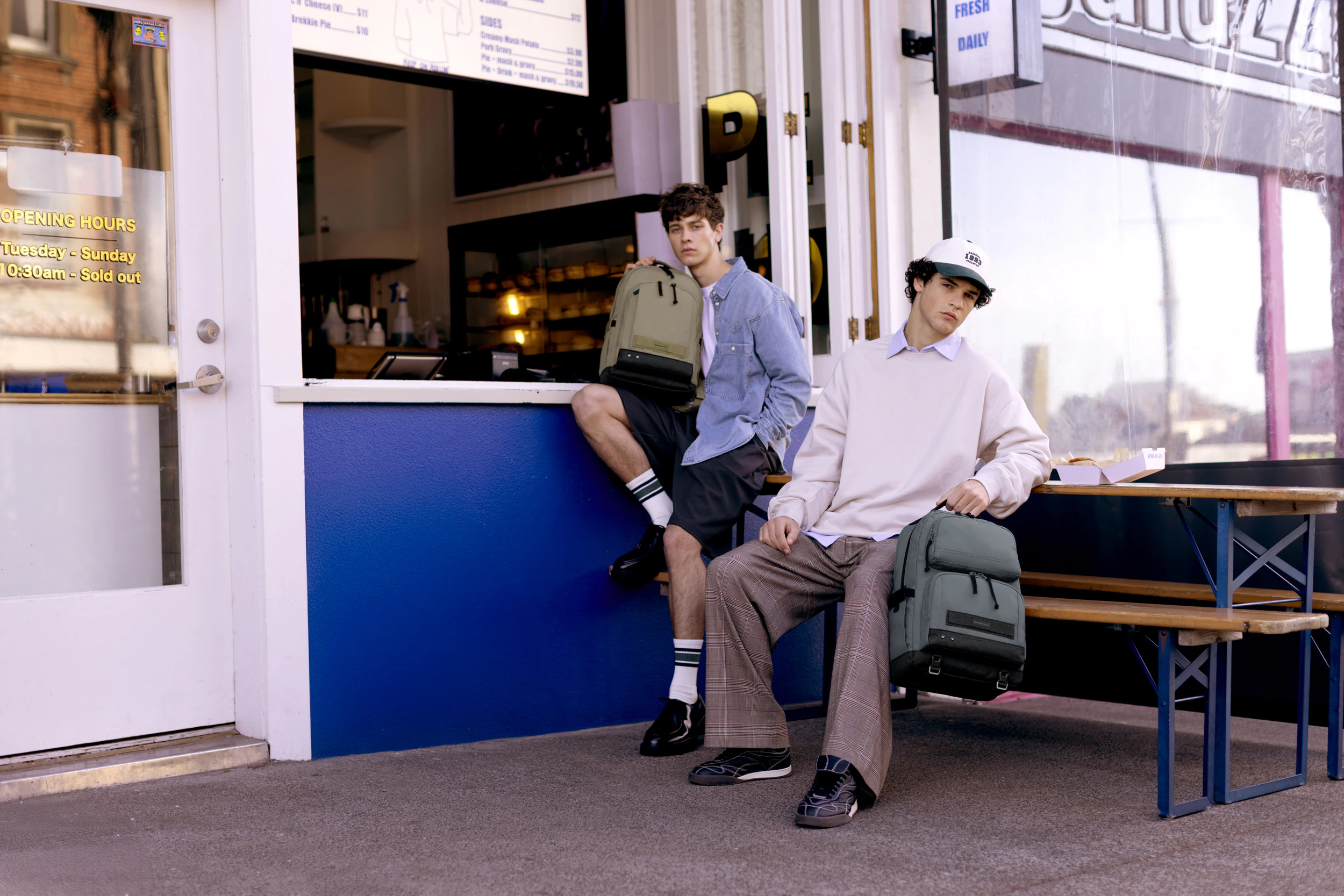 The Collective Force - Samsonite Red FW25