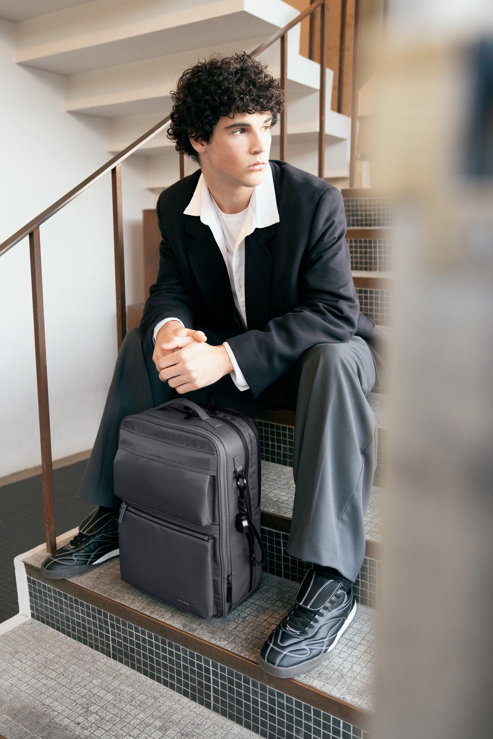 The Collective Force - Samsonite Red FW25