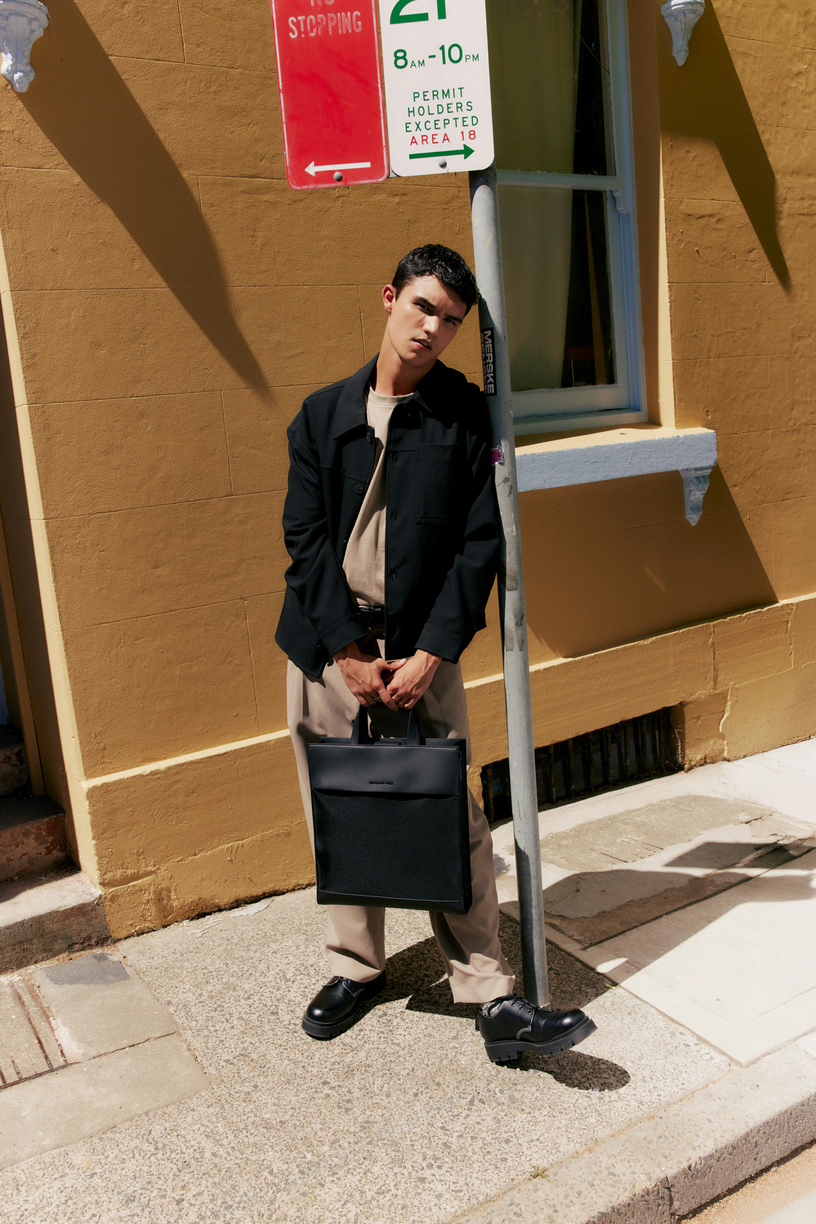 The Collective Force - Samsonite Red