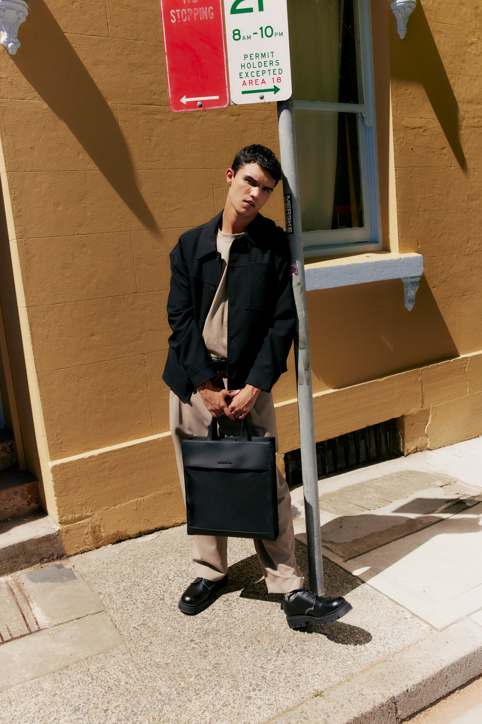 The Collective Force - Samsonite Red