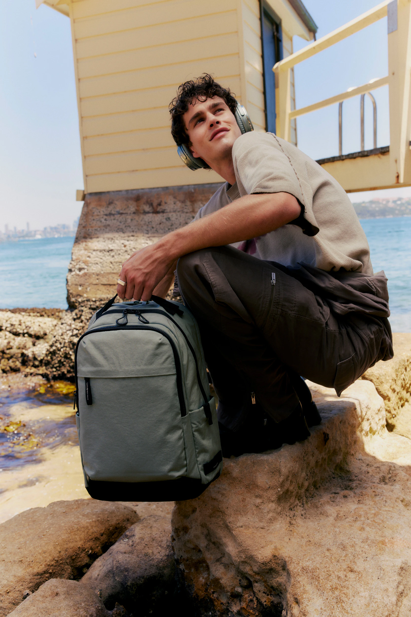 The Collective Force - Samsonite Red