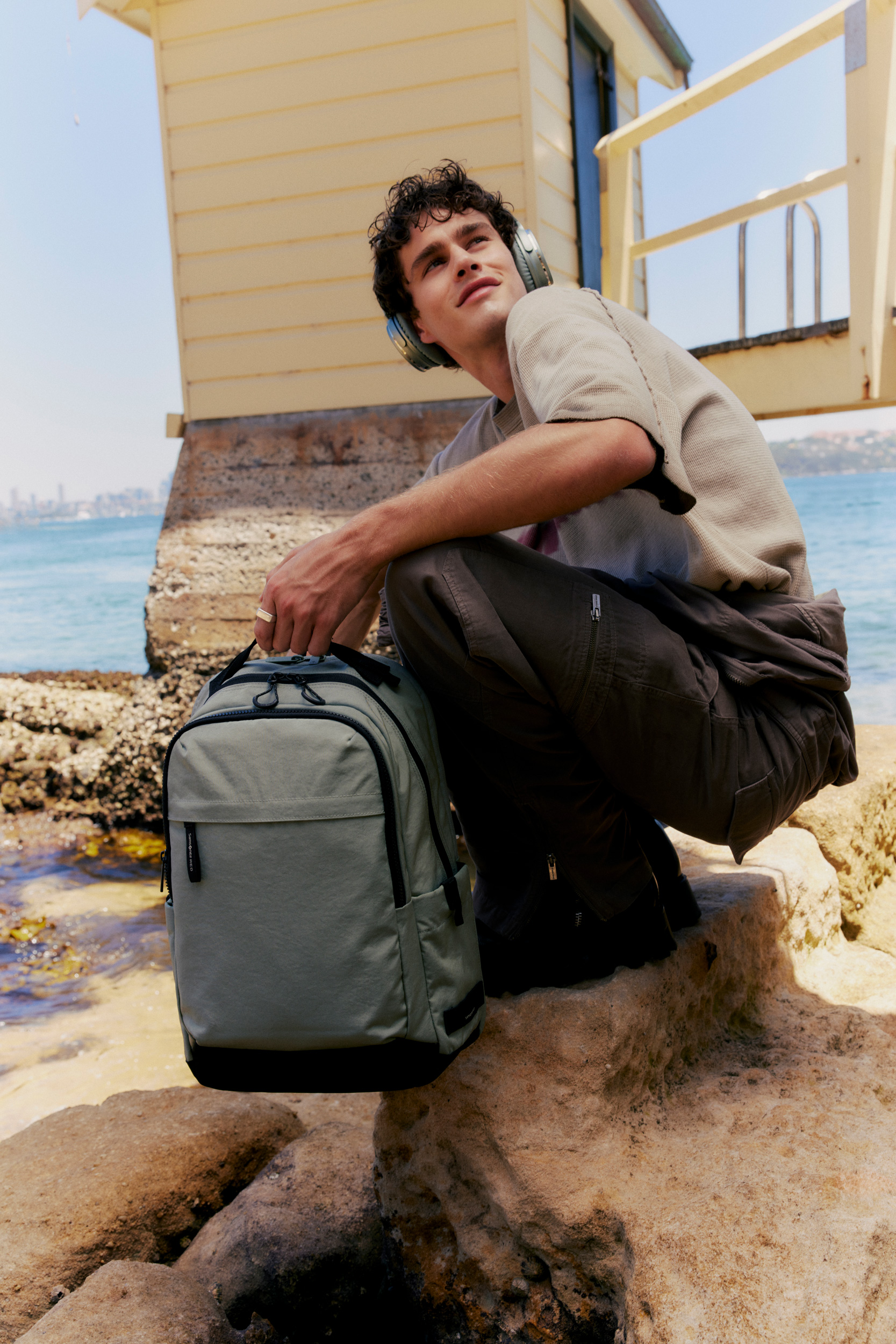 The Collective Force - Samsonite Red