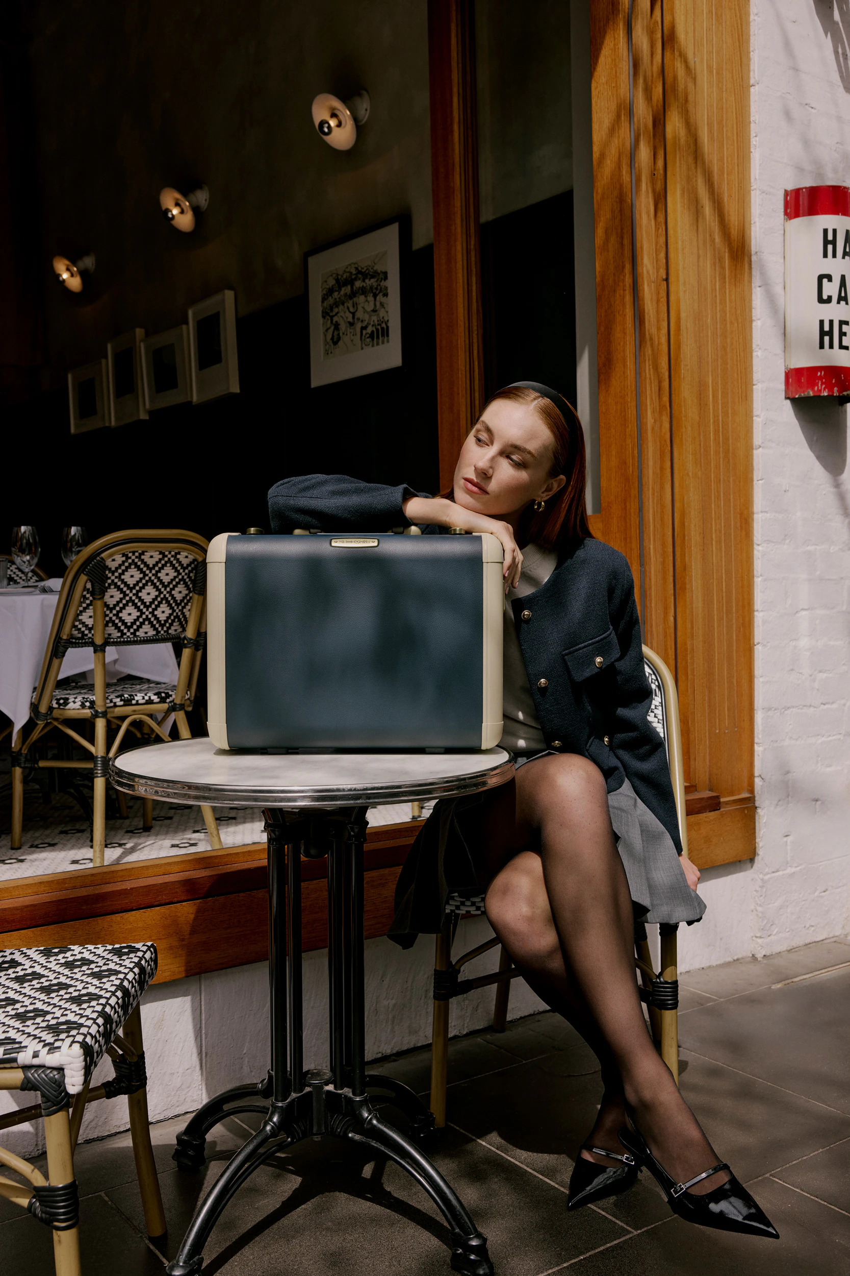 The Collective Force - Samsonite Streamlite